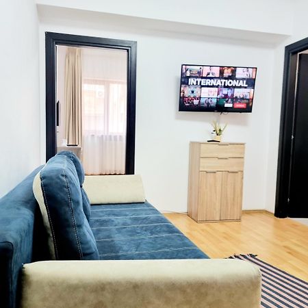 Steps2 Old Town & Metro - The Adventure Apartment Bucharest Exterior photo