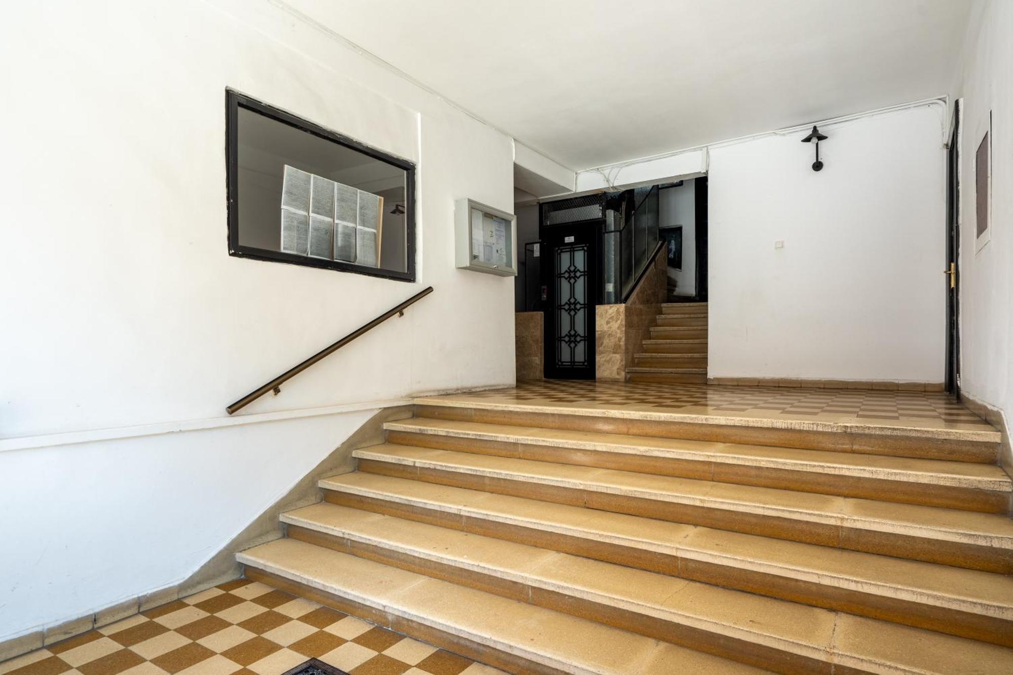 Steps2 Old Town & Metro - The Adventure Apartment Bucharest Exterior photo