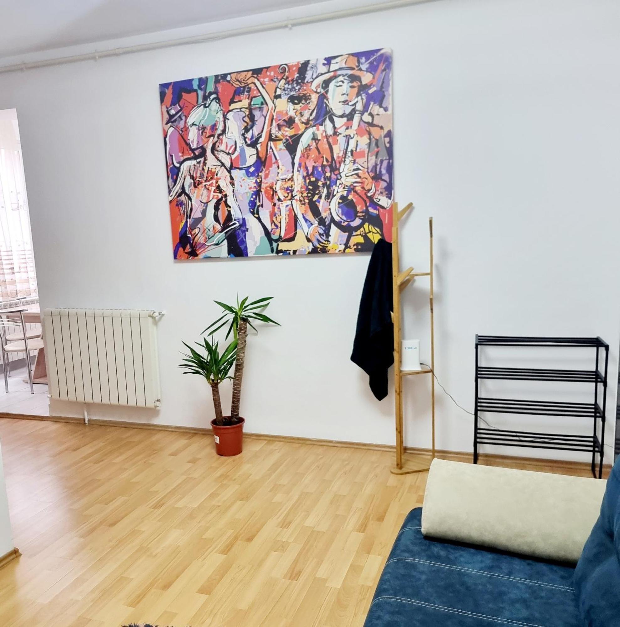 Steps2 Old Town & Metro - The Adventure Apartment Bucharest Exterior photo